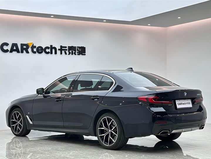 Фото 3 - BMW 5 Series