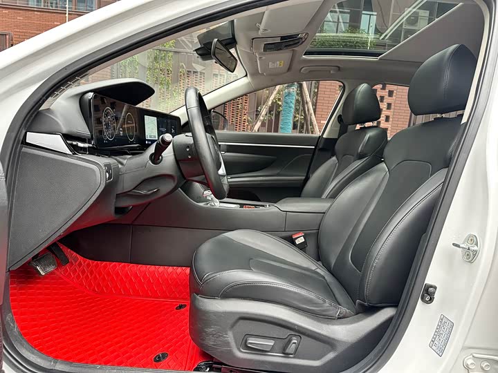 Фото 8 - Hyundai Mistra