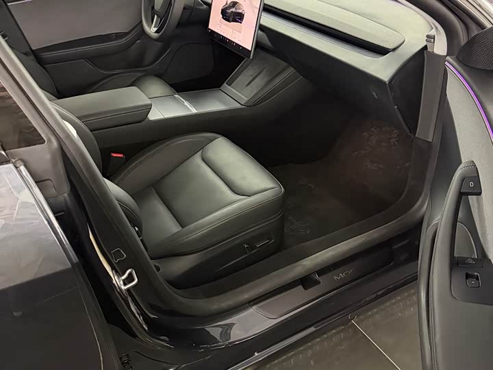 Фото 5 - Tesla Model 3