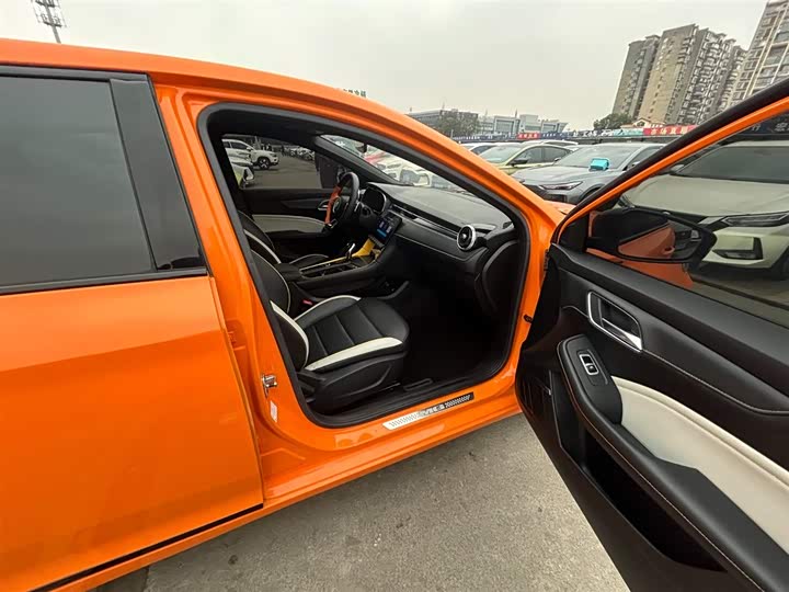 Фото 9 - MG Motor 6