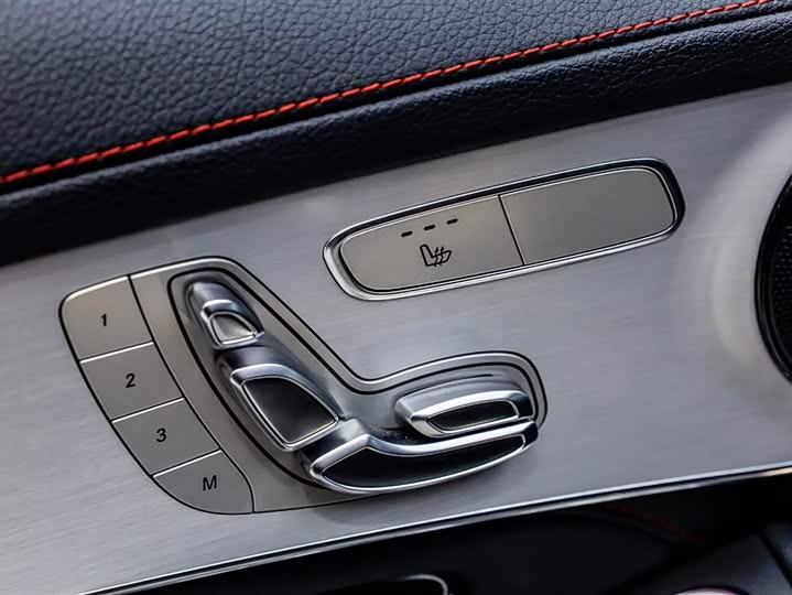 Фото 2 - Mercedes-Benz GLC-Class AMG