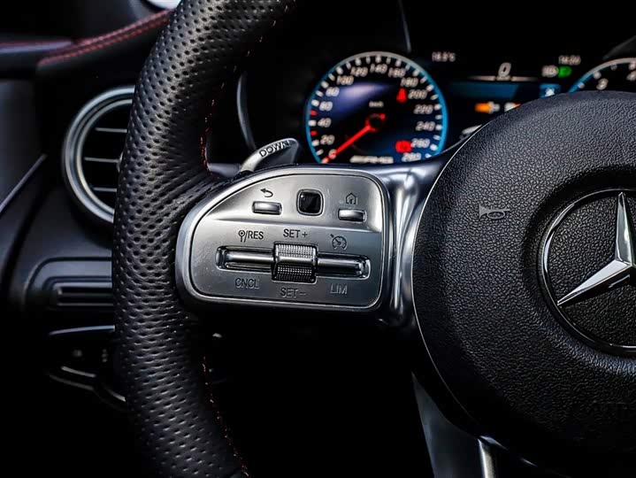 Фото 4 - Mercedes-Benz GLC-Class AMG