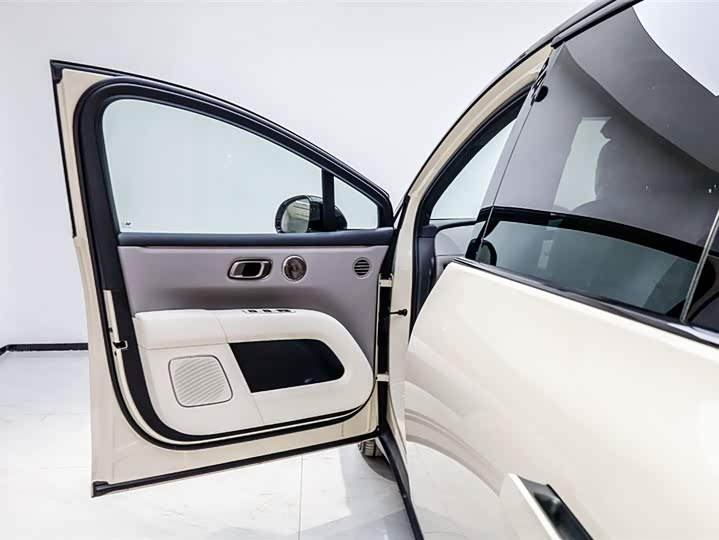 Фото 8 - LiXiang i6