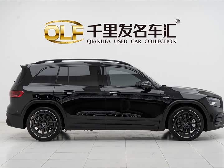 Фото 8 - Mercedes-Benz GLB-Class AMG