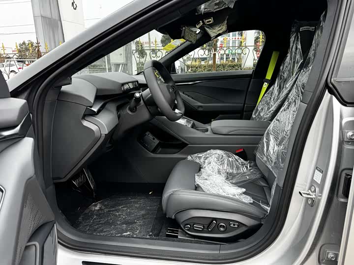 Фото 5 - XPeng P7