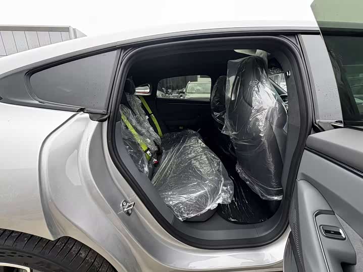 Фото 7 - XPeng P7