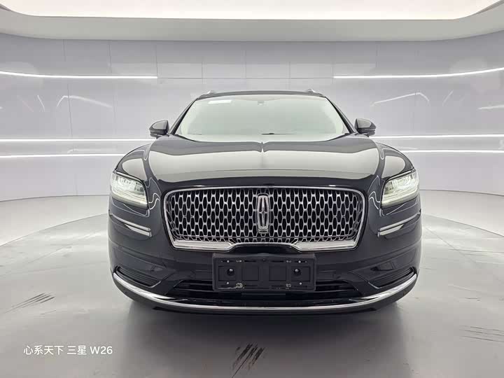 Фото 1 - Lincoln Nautilus