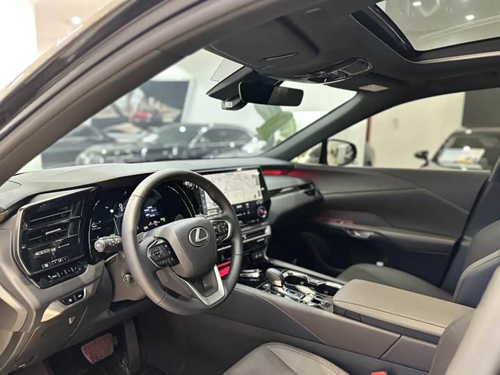 Фото 3 - Lexus RX