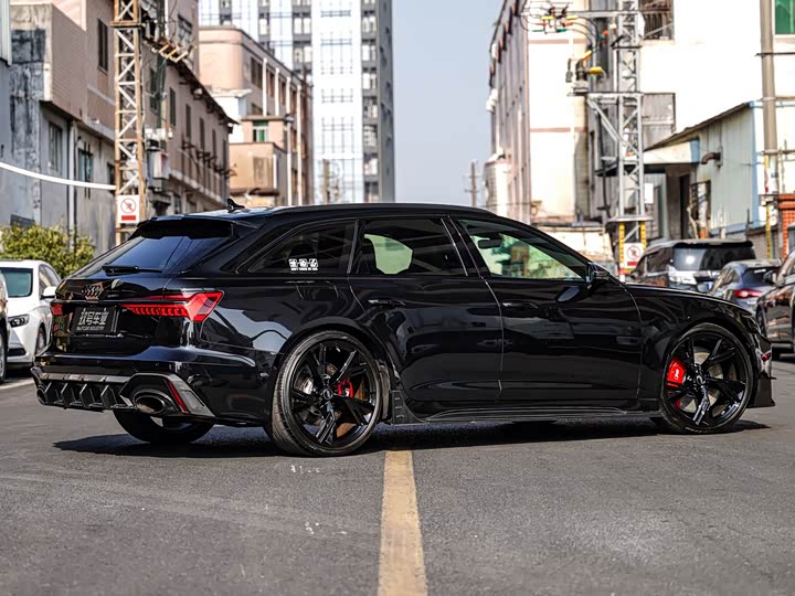 Фото 3 - Audi RS 6