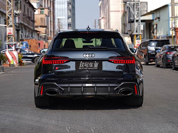 Фото 4 - Audi RS 6