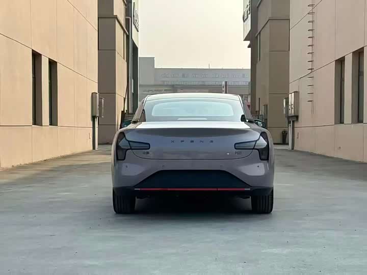 Фото 9 - XPeng Mona M03