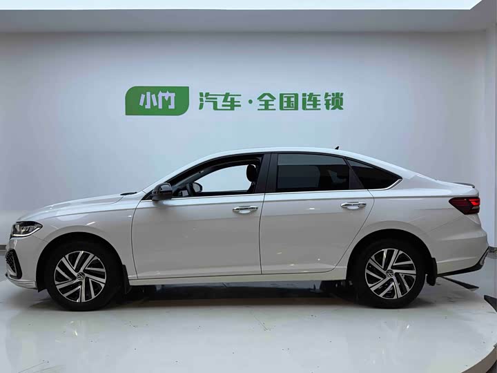 Фото 7 - Volkswagen Lavida