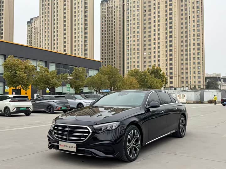 Photo 1 - Mercedes-Benz E-Class