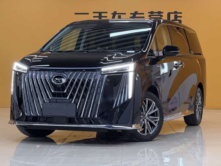 Фото 1 - GAC Trumpchi M8