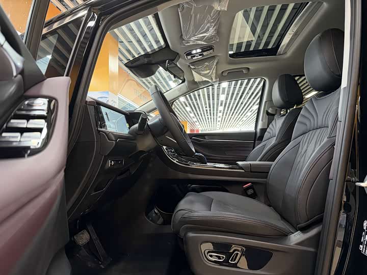 Фото 6 - GAC Trumpchi M8