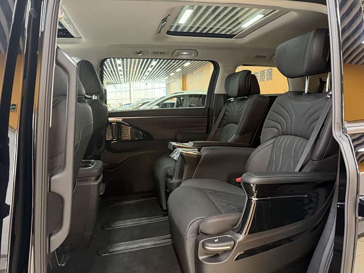 Фото 7 - GAC Trumpchi M8