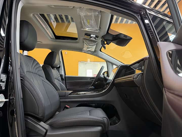 Фото 8 - GAC Trumpchi M8