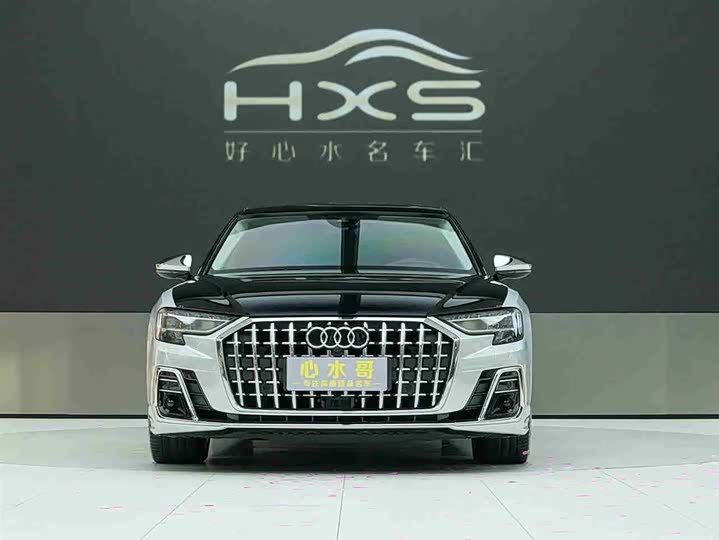 Фото 2 - Audi A8