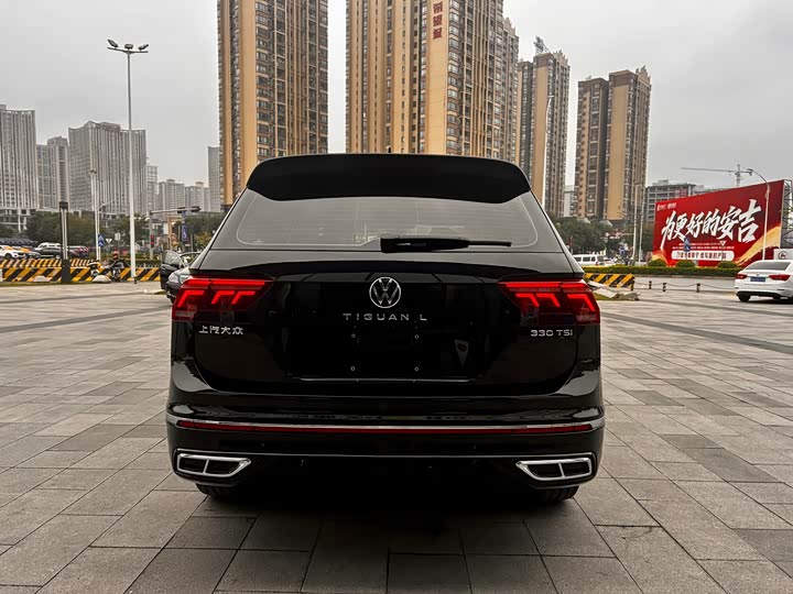 Фото 5 - Volkswagen Tiguan L Pro