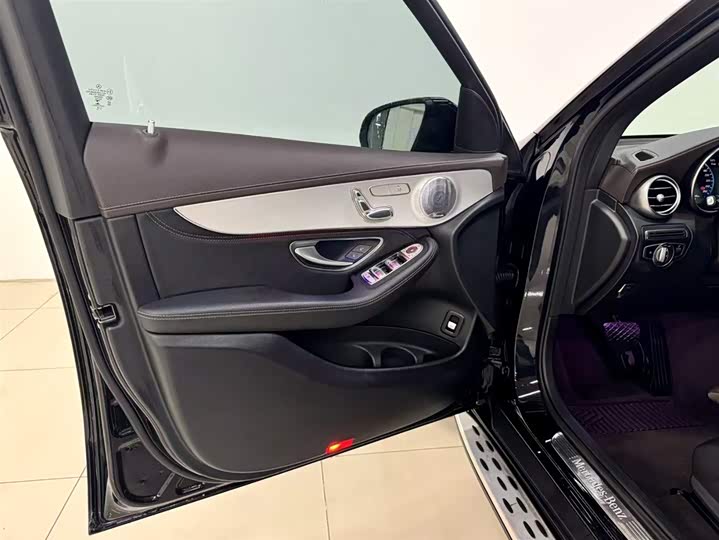 Фото 8 - Mercedes-Benz GLC-Class