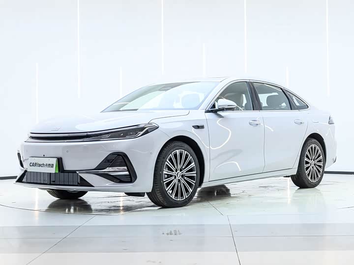 Фото 1 - Geely Galaxy A7