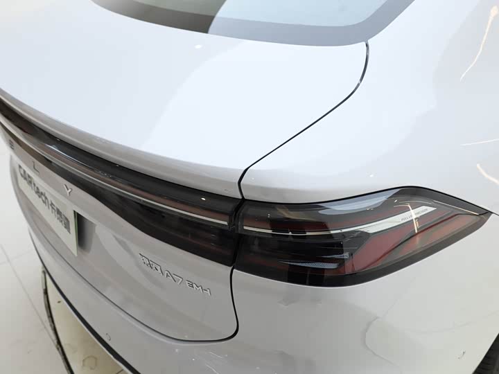 Фото 7 - Geely Galaxy A7