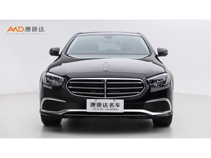 Photo 2 - Mercedes-Benz E-Class