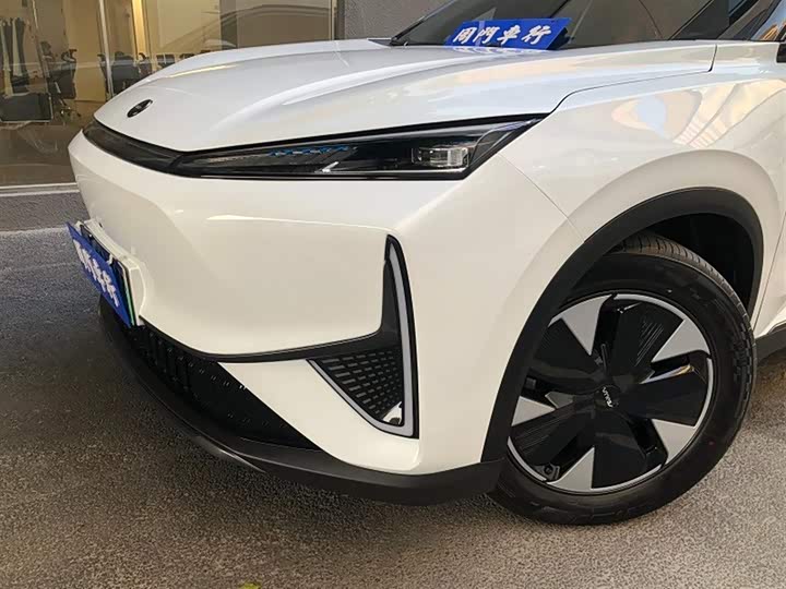 Фото 3 - Dongfeng Aeolus L7