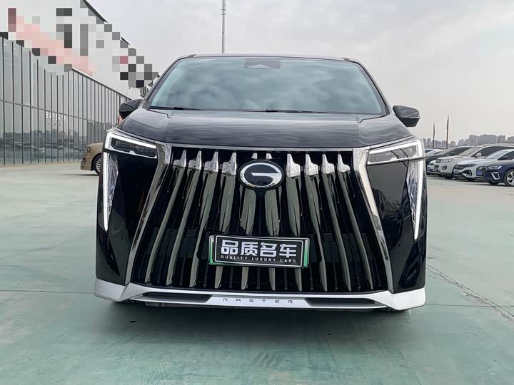 Фото 2 - GAC Trumpchi E9
