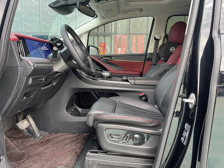 Фото 4 - GAC Trumpchi E9