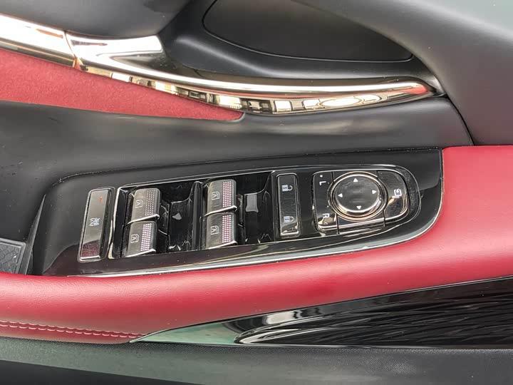 Фото 8 - GAC Trumpchi E9