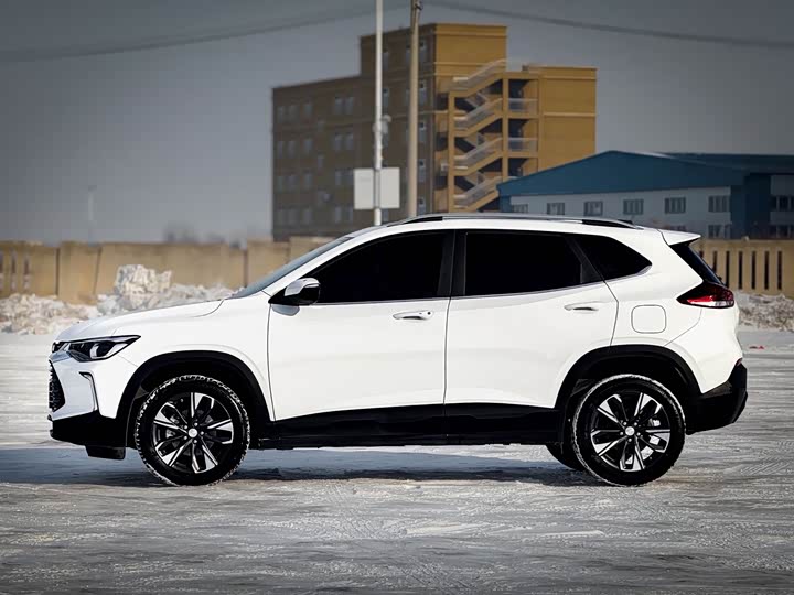 Фото 7 - Chevrolet Tracker