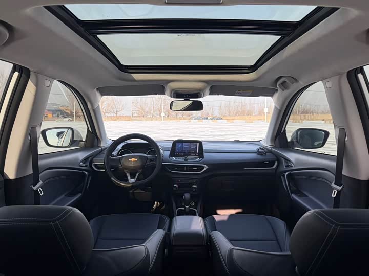 Фото 9 - Chevrolet Tracker