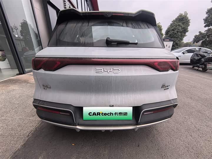 Фото 7 - BYD Yuan Up