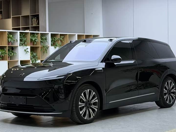 Фото 1 - Nio ES8