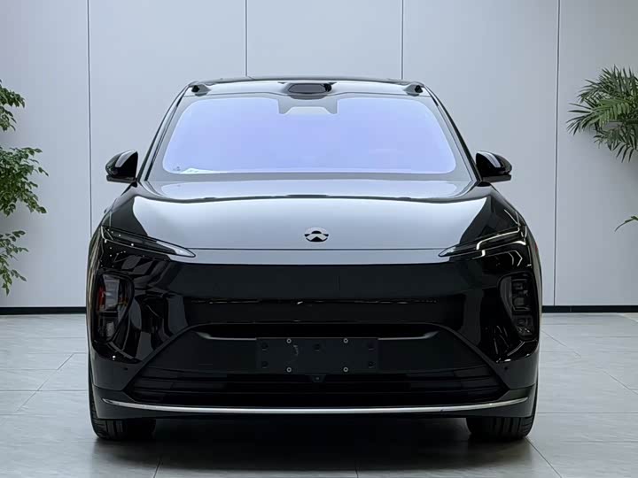 Фото 2 - Nio ES8