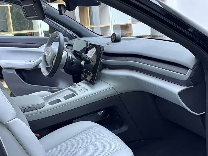 Фото 5 - Nio ES8