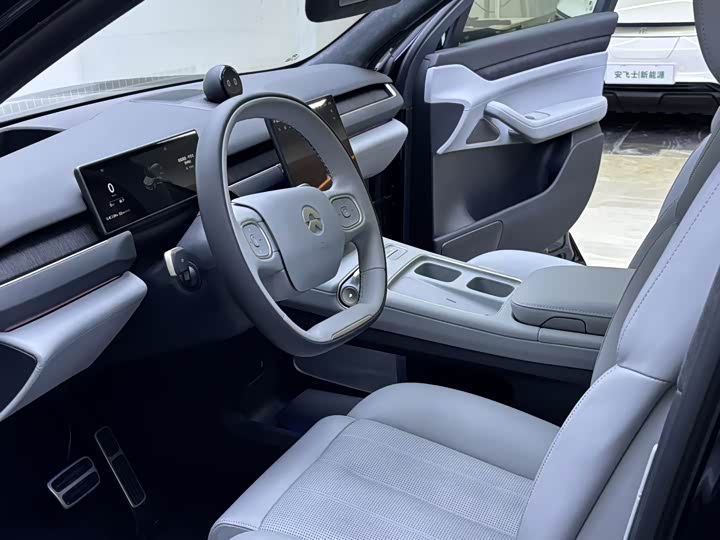 Фото 7 - Nio ES8