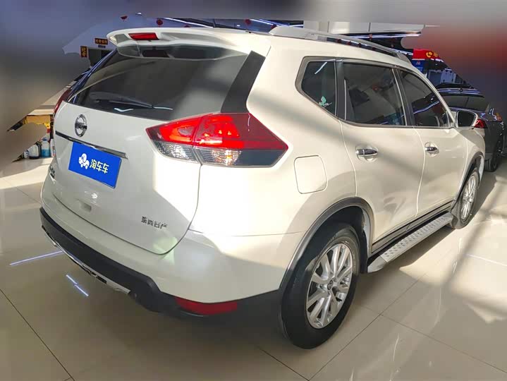 Фото 3 - Nissan X-Trail