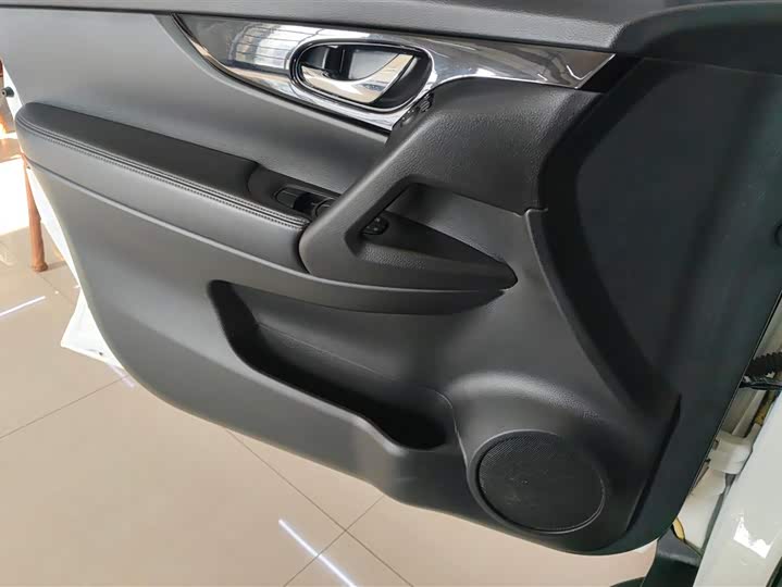 Фото 7 - Nissan X-Trail