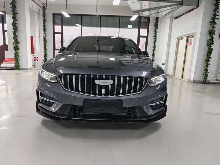 Фото 2 - Geely Preface