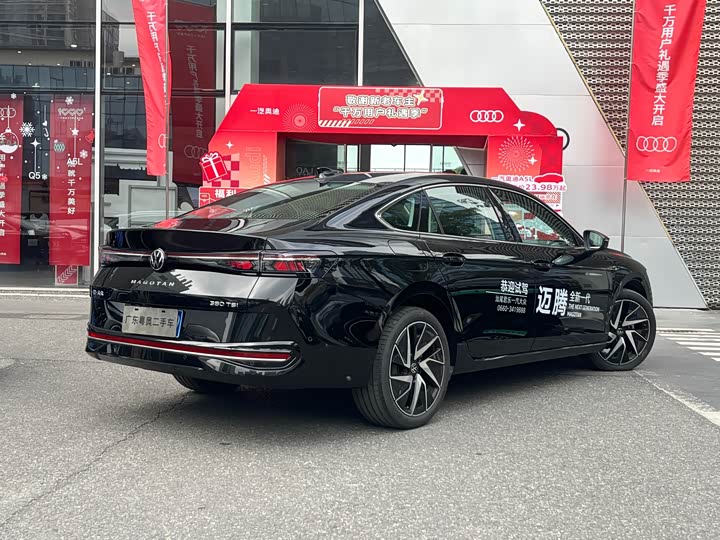 Фото 2 - Volkswagen Magotan