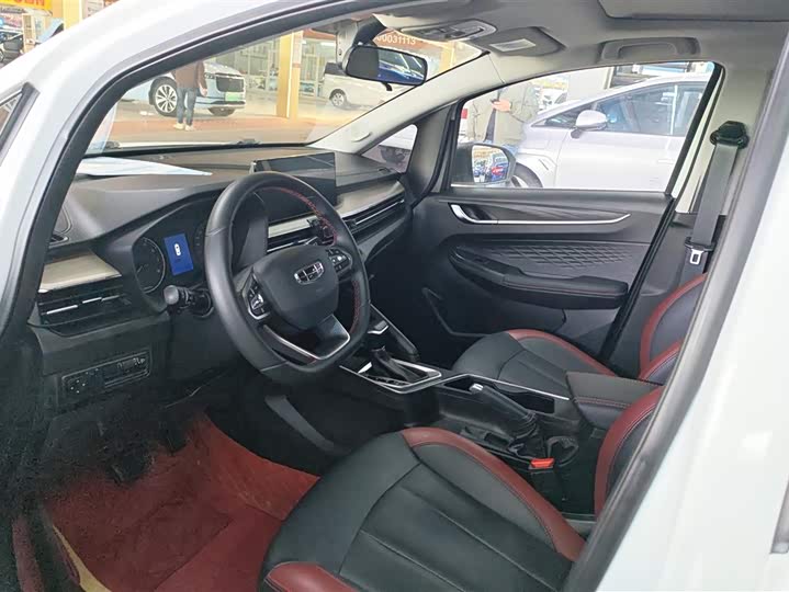 Фото 9 - Geely Vision X3