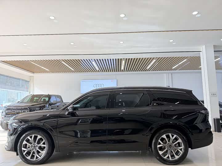 Фото 3 - Ford Edge