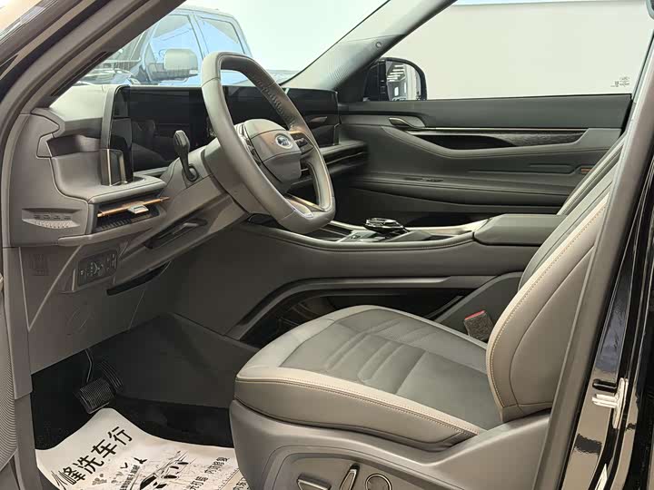 Фото 6 - Ford Edge