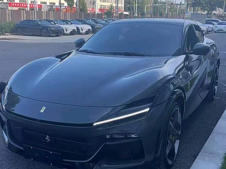 Фото 1 - Ferrari Purosangue