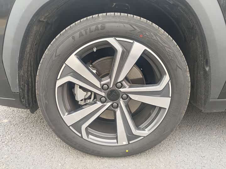 Photo 9 - Geely Atlas L