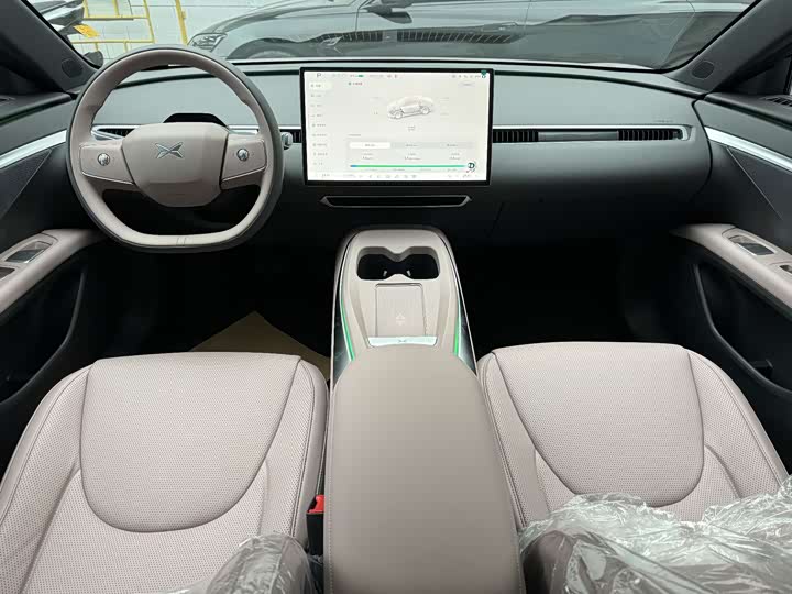 Фото 9 - XPeng Mona M03