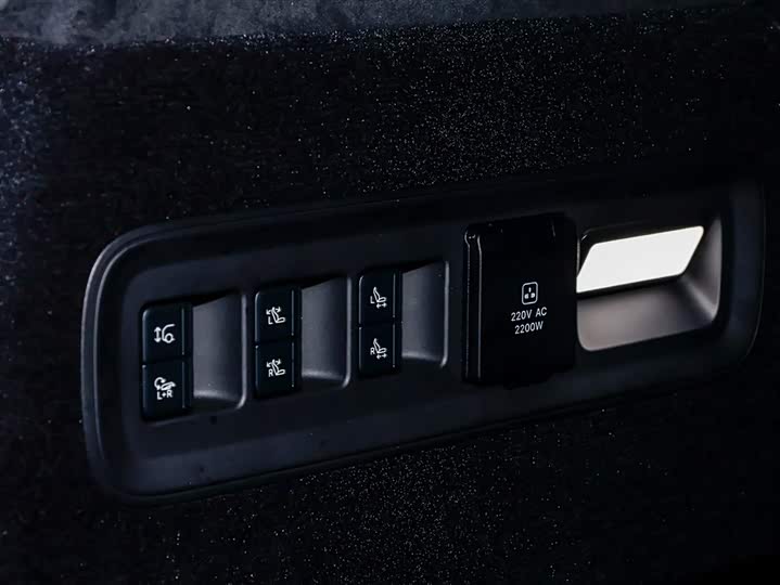 Фото 8 - Zeekr 9X