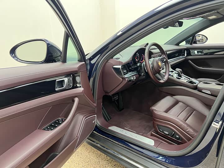 Фото 8 - Porsche Panamera